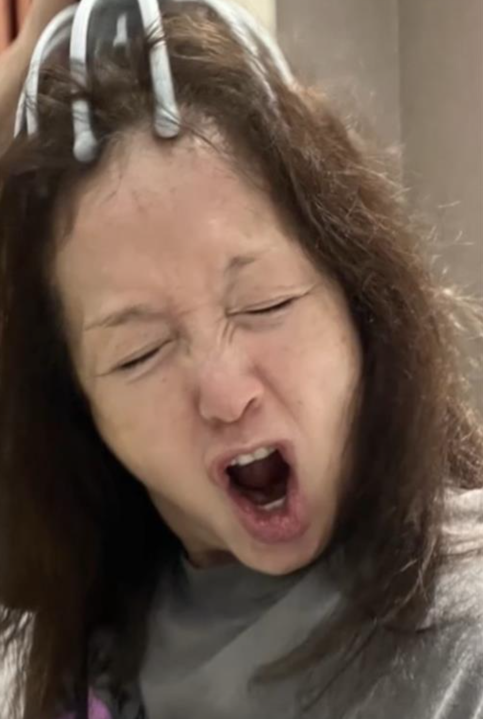 當年的男神收割機！67歲資深女星「2度失婚當小三」單身至今　突PO照「公開素顏真面目」網驚：崩壞了