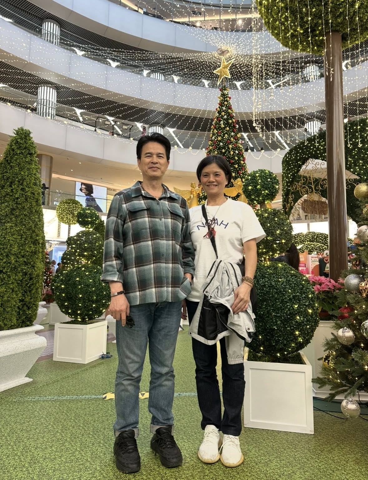 鐵漢也有柔情！「永遠的班長」霸氣寵妻30年　帥喊「男人最該做3事」被讚爆