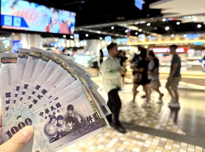 花蓮人能領「5+1萬」？普發現金提案通過「縣政府回應了」