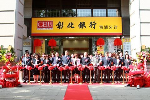 ATM新制上路！八大銀行「宣布新規定」　沒注意「有錢也領不出來」