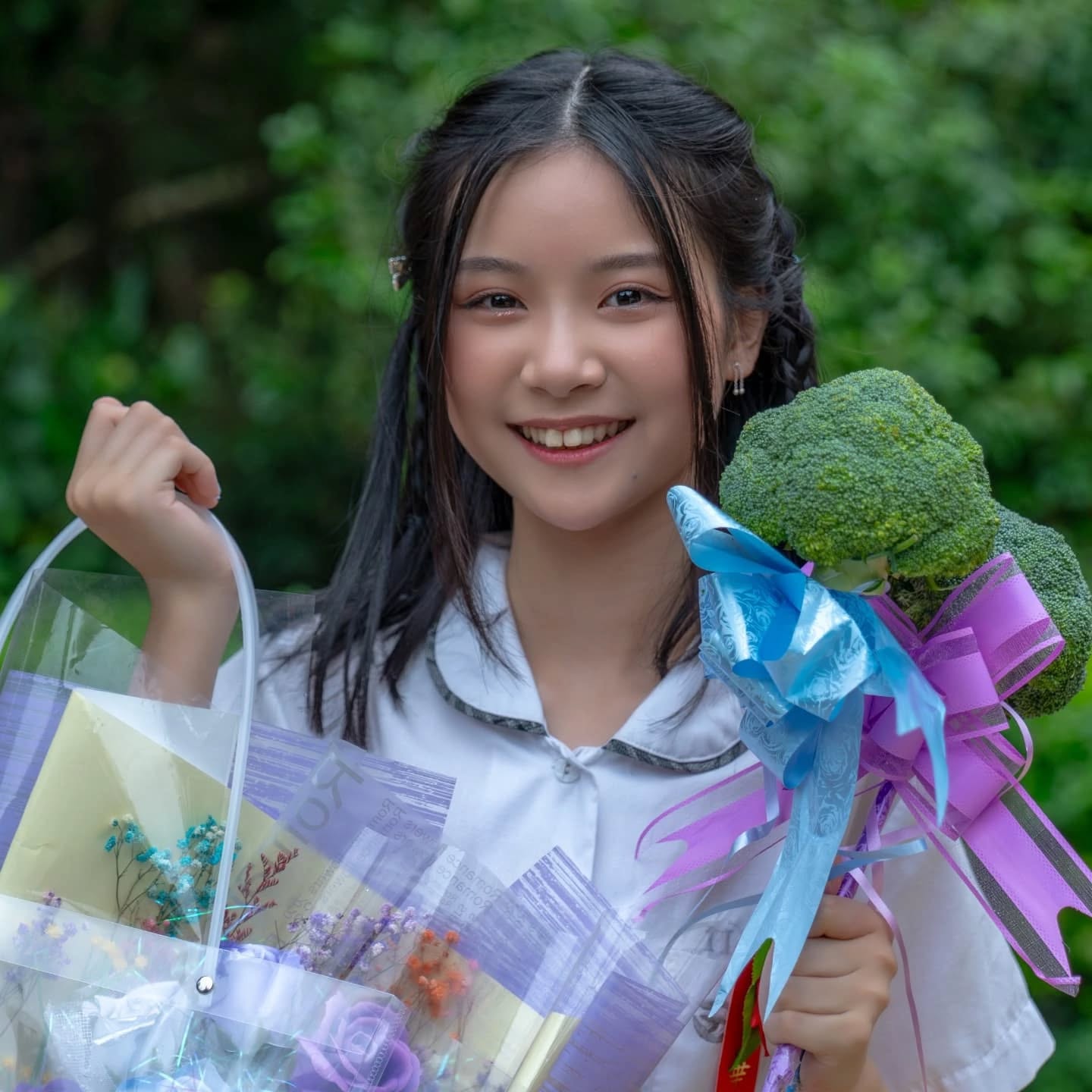超Q童星長大了！喬喬18歲「穿破洞衣跳熱舞」美照曝光　宣布「考上第一志願」：開心到在床上滾