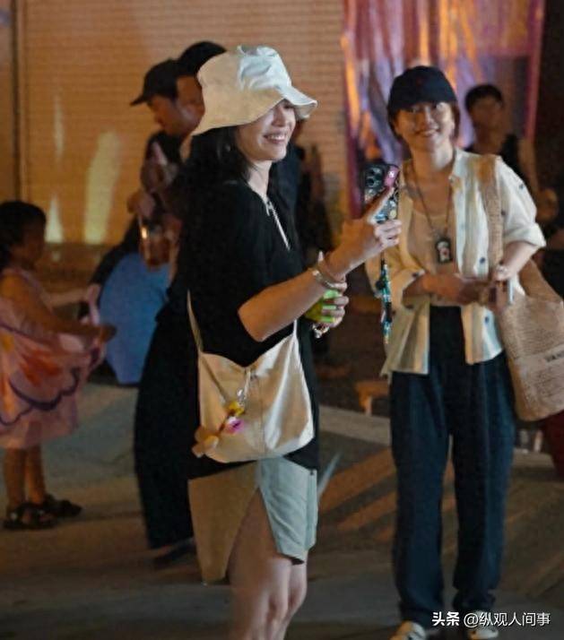 巧遇45歲大咖女星！素顏出遊「被酸以為村裡大媽」　一轉身「身材明顯腫一圈」眾人認不出