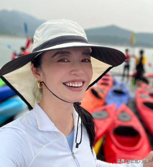 巧遇45歲大咖女星！素顏出遊「被酸以為村裡大媽」　一轉身「身材明顯腫一圈」眾人認不出