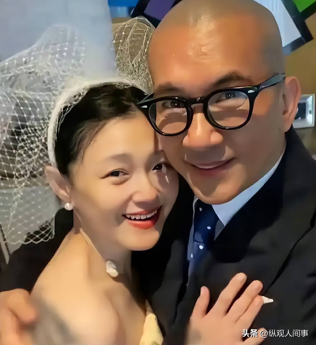 具俊曄天天墓園報到！汪小菲「卻被目擊帶妻子旅遊」　網看「他在餐廳遭偶遇一幕」搖頭：明明都是前夫