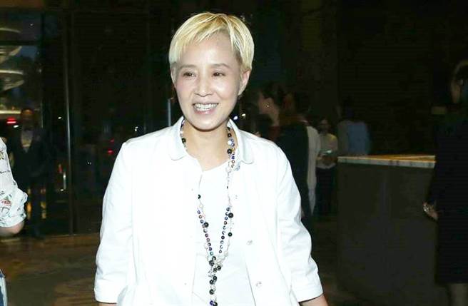 馬上就要823罷免！台灣資深女星表態了「給他們看看真正民主」：比里長還不如