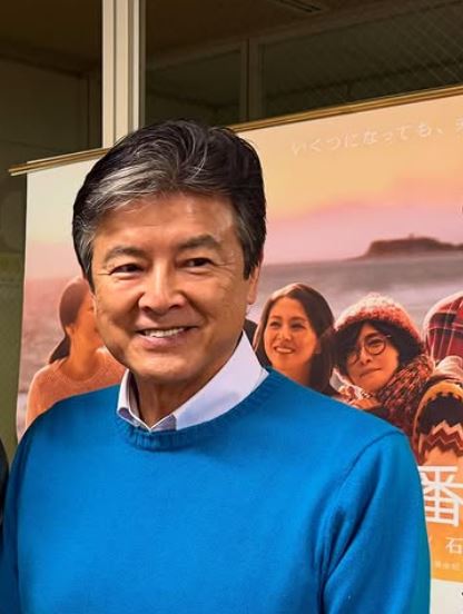 結婚45年從未吵過架！67歲資深男星「娶走大咖女演員」被酸高攀　如今他狀態驚人「夫妻遛狗被目擊」 
