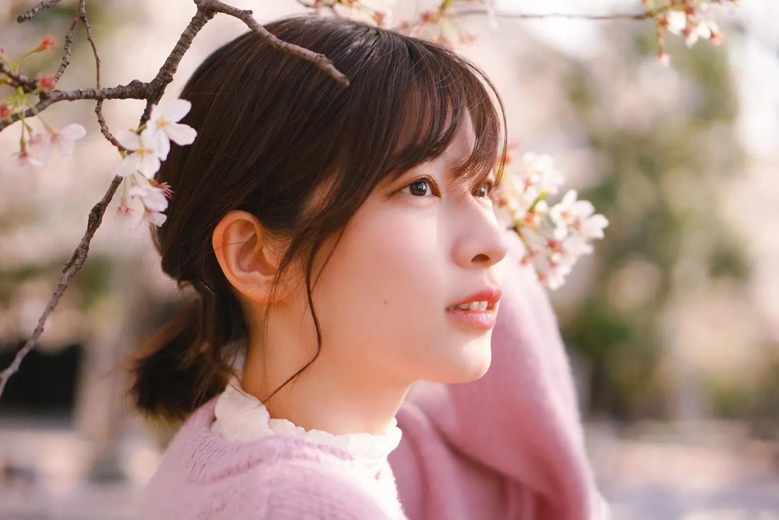 最美上班族OL照片爆紅！ 「7千萬人求婚告白」連馬斯克也出手了
