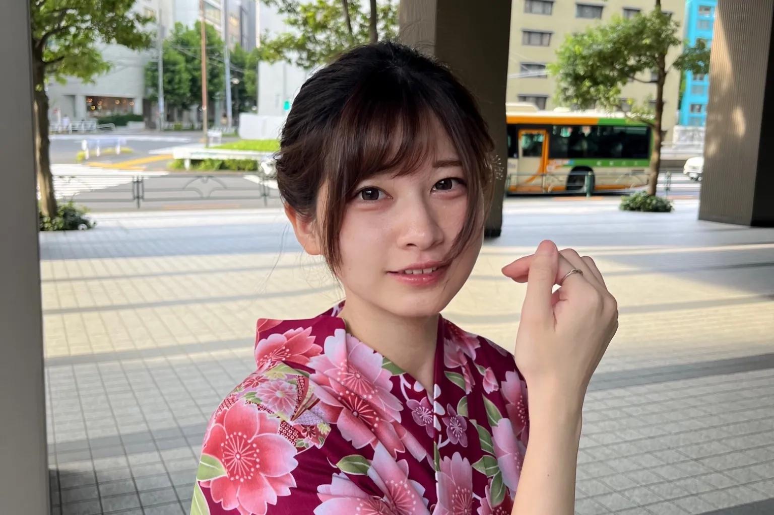 最美上班族OL照片爆紅！ 「7千萬人求婚告白」連馬斯克也出手了