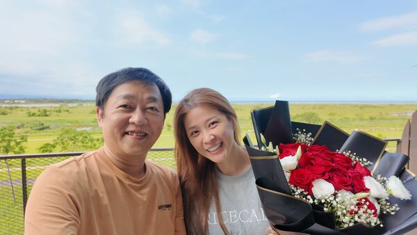再婚2年了！43歲李燕突喊「當媽媽實在太辛苦」　認「已經有小孩了」：最完美的幸福❤️