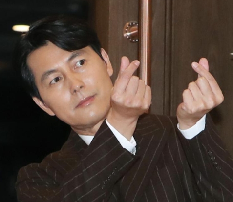 跟辣模生子不結婚！52歲大咖男神「驚喜傳出婚訊」　低調登記「對象不是孩子的媽」