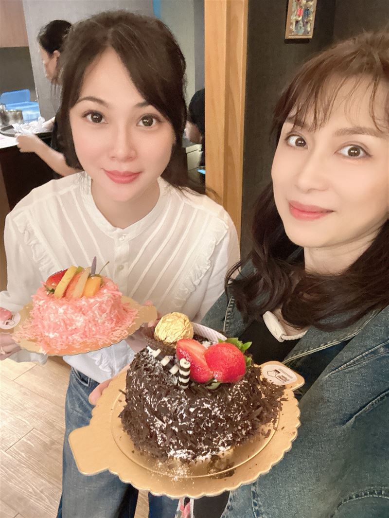 當年奉子成婚！李㼈「小12歲美嬌妻」淡出演藝圈　最新近況曝光「凍齡美貌宛如少女」