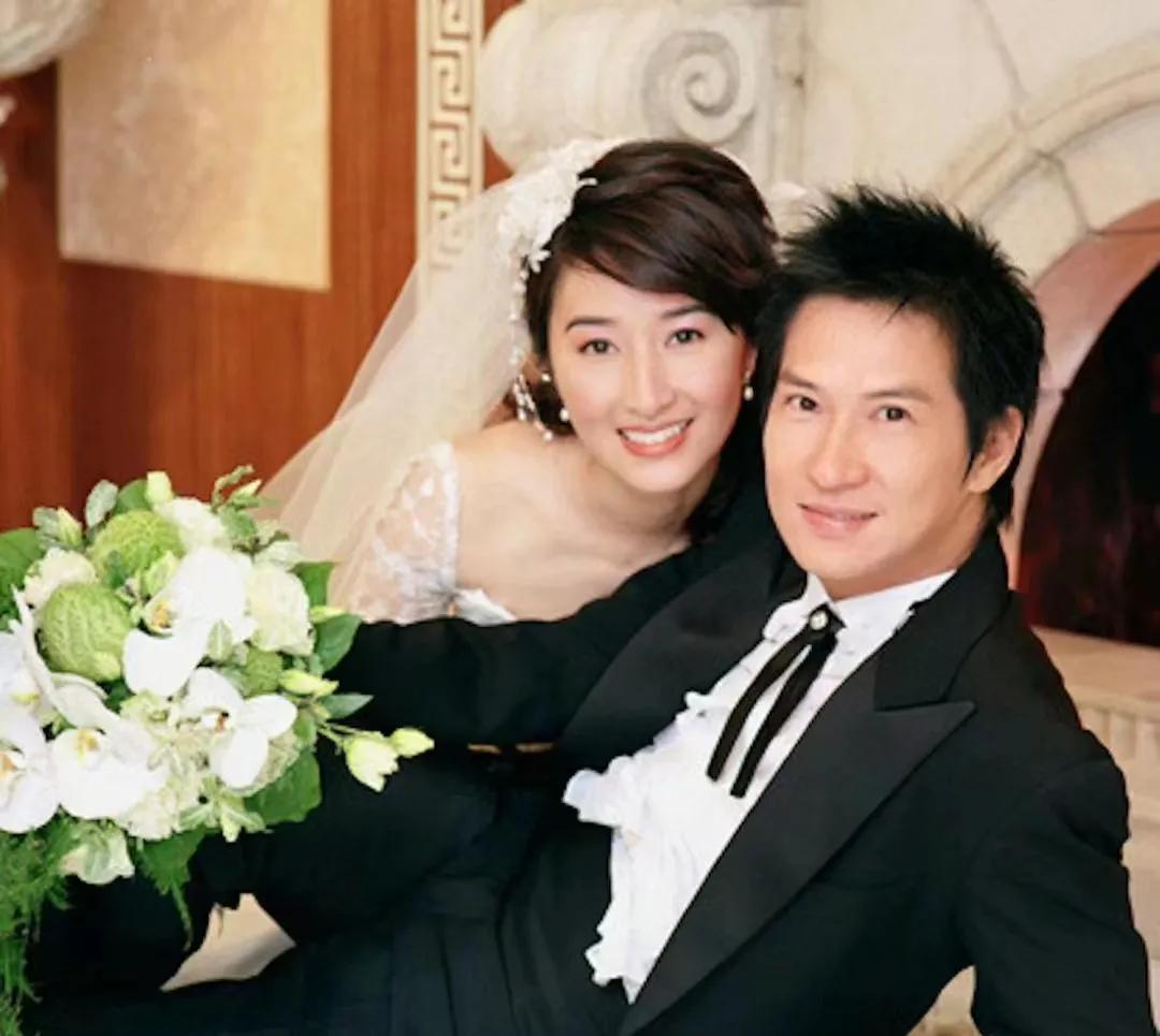 婚後淡出演藝圈！61歲天王嫂「被酸斷崖式衰老」　久違露面「把網友全看呆了」
