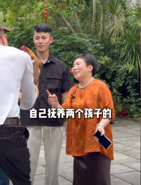 同學變繼父！195cm俄羅斯帥哥「娶大20歲學弟媽媽」　剛度蜜月「又公開1驚喜」網感嘆：一定是真愛