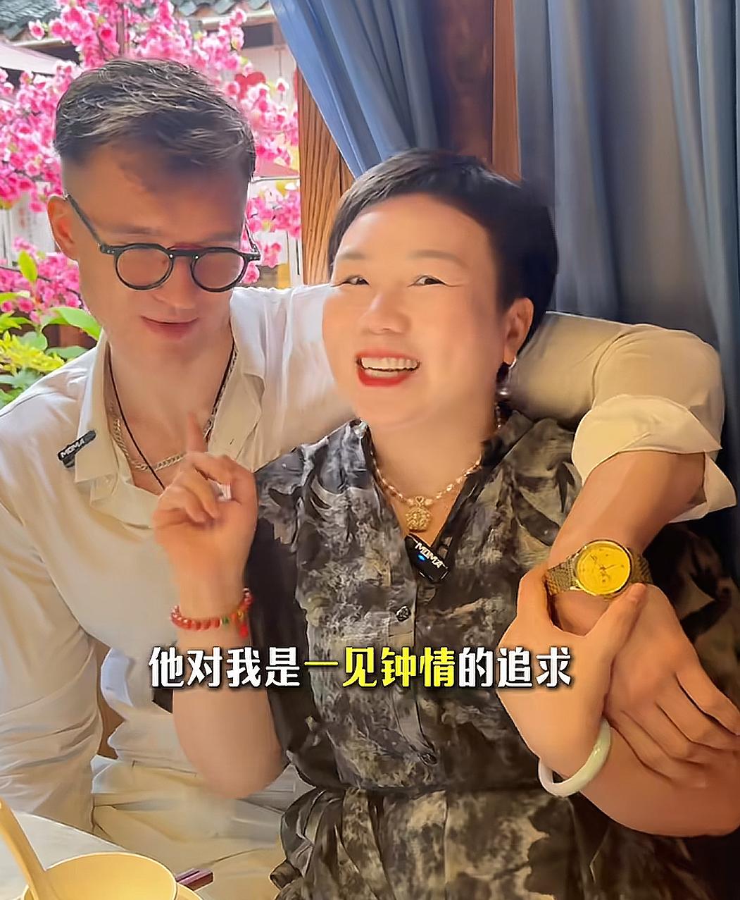同學變繼父！195cm俄羅斯帥哥「娶大20歲學弟媽媽」　剛度蜜月「又公開1驚喜」網感嘆：一定是真愛