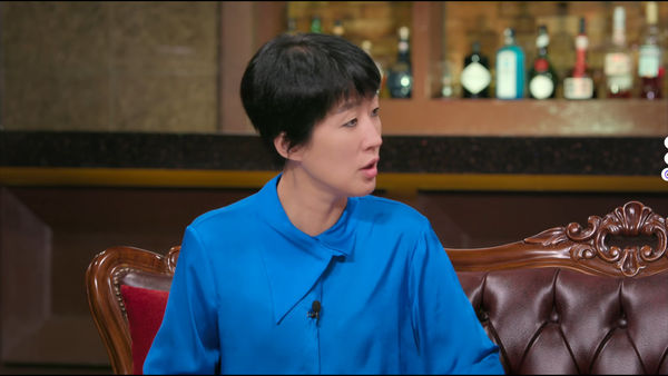 47歲主持天后「驚爆離婚」！狠斷22年婚姻「掰了企業家老公」原因曝光