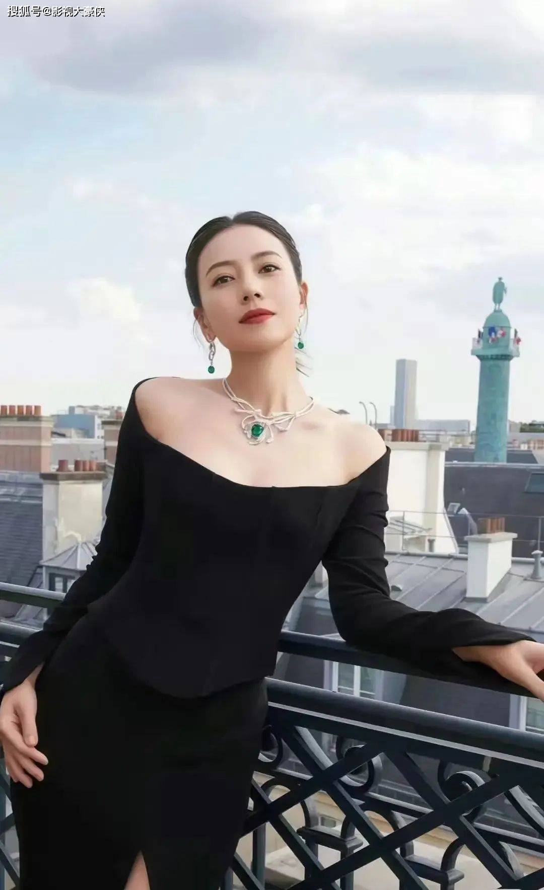 大咖姐弟戀夫妻被拍！「甜蜜挽手9年如一日」網羨： 這才是我要的愛情
