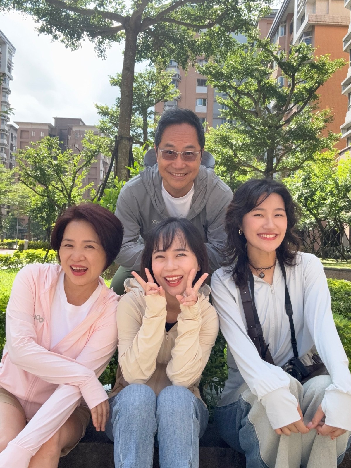 和沈玉琳一樣血癌！名主持愛女「17歲出現3症狀」　吞千藥、打百針「近況惹鼻酸」