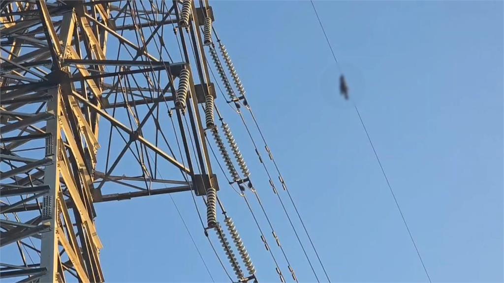 桃園男屍「掛在20層樓高電塔」至少死3天！警方「一查身分錯愕」：不是台電人員...
