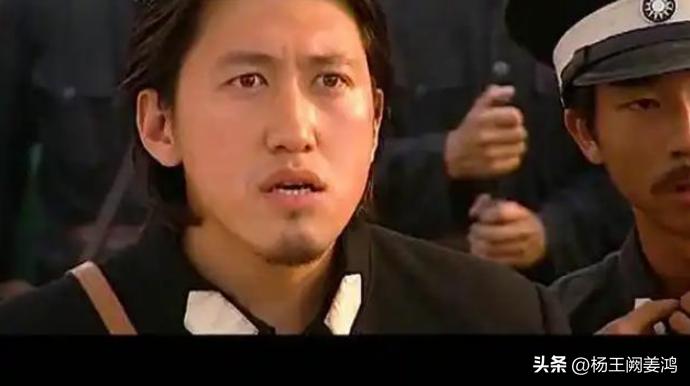 昔演壞人爆紅！資深男星晚年「身材發福、滿臉皺紋」　放棄藝人形象「在他手下打工」
