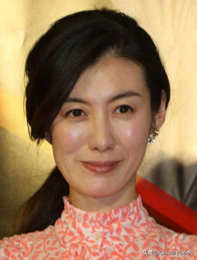 二段離婚皆失敗收場！資深女星「自爆曾厭食症暴瘦」　如今「宣布結第三次婚」近照曝光