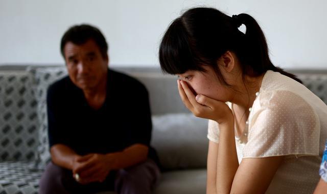 獨生女從小受寵！老伴走了「我住院8天」她一眼都沒看　出院後「我拿出塵封已久一物」女兒後悔下跪