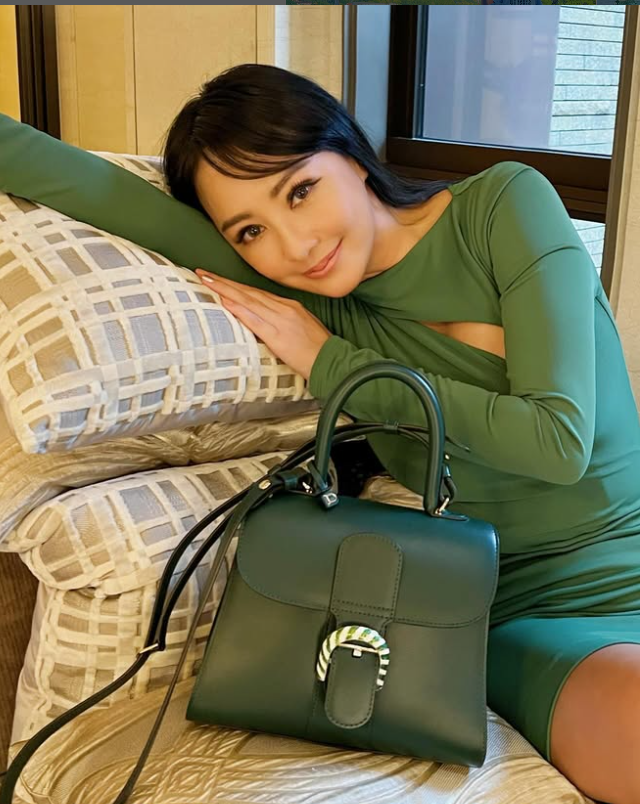 嫁CEO老公12年！49歲大咖女星「突自爆曾劈腿過」　直言從沒單身過「別覺得自己很冰清玉潔」