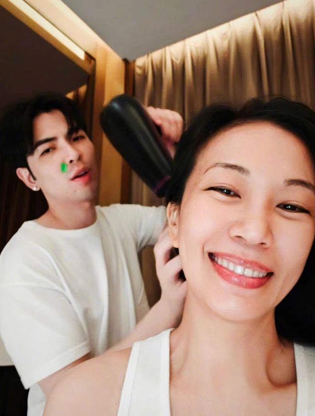 崩潰老公視角！38歲天王「把老婆拍成這樣」大讚可愛　網友笑翻「要鬧家庭革命了」