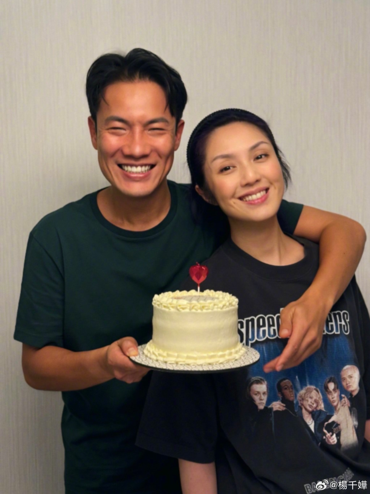 差5歲姊弟戀！明星夫妻「當初女尊男卑」不被看好　如今曬照「甜慶結婚16周年」網稱羨：愛情的模樣
