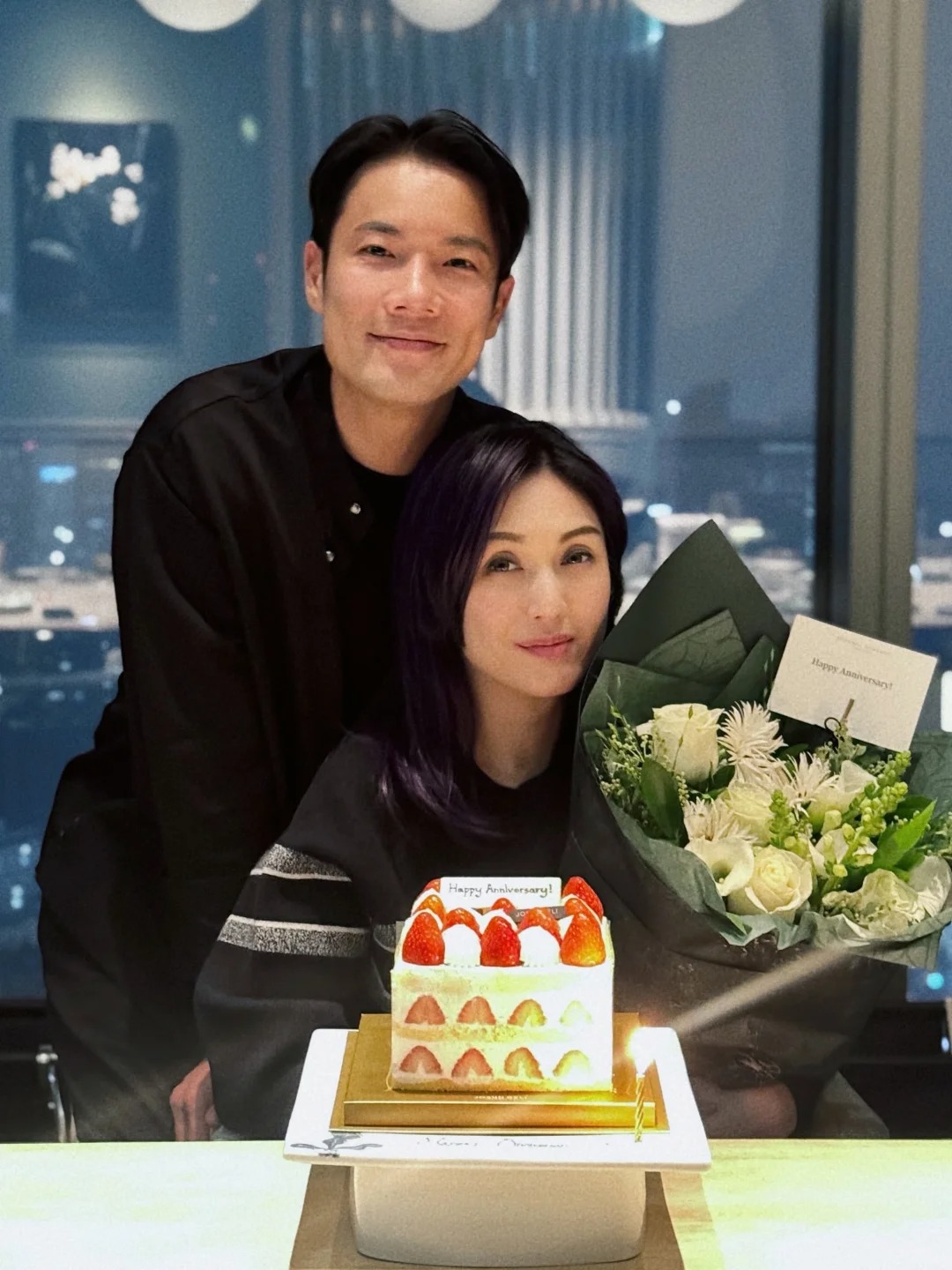 差5歲姊弟戀！明星夫妻「當初女尊男卑」不被看好　如今曬照「甜慶結婚16周年」網稱羨：愛情的模樣
