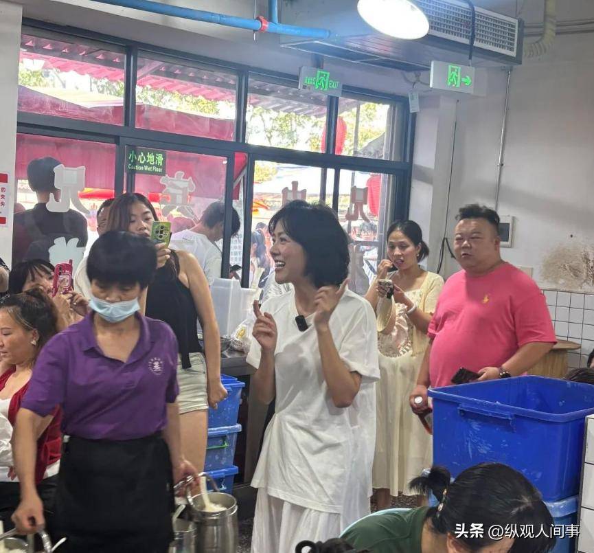 為養家瘋狂工作！51歲資深男星「滿臉鬍渣臉衰老」被目擊　網看1細節嚇壞「好像種田阿北」