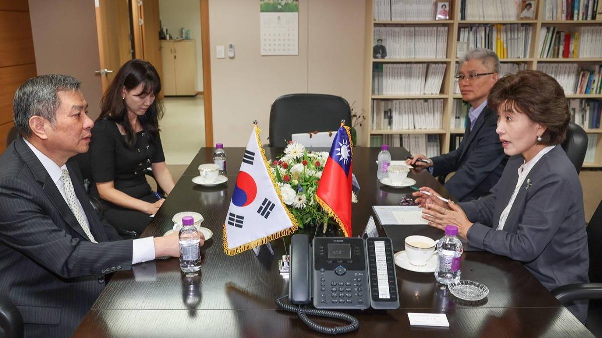 嗆台灣「傲慢無禮」！韓官員「再點名台灣」：國際關係就該如此