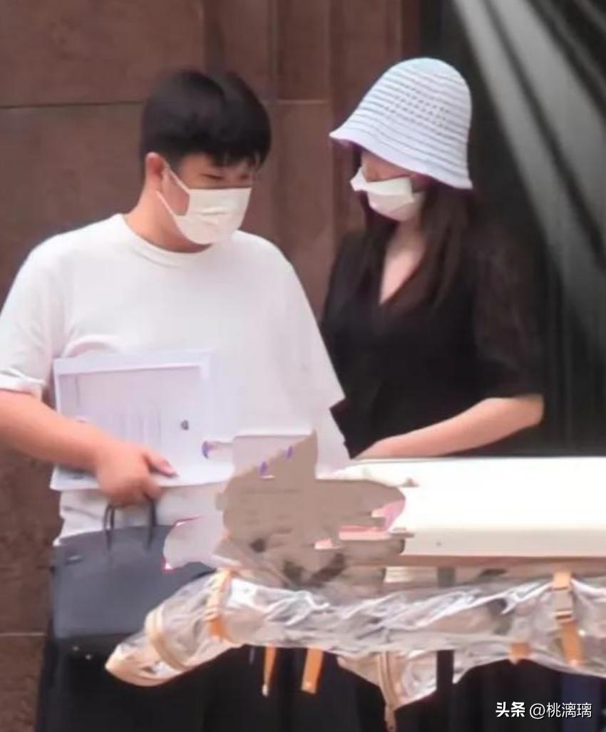 交往8年遲遲不肯娶！大咖女星「狠下心離開小5歲男友」　如今收穫真愛「懷孕整個腫一圈」被目擊