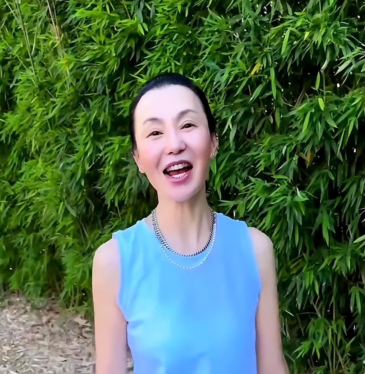 淡出螢光幕20年！60歲資深影后「至今單身定居國外」　素顏近照曝感慨「人生歸宿不一定是婚姻」