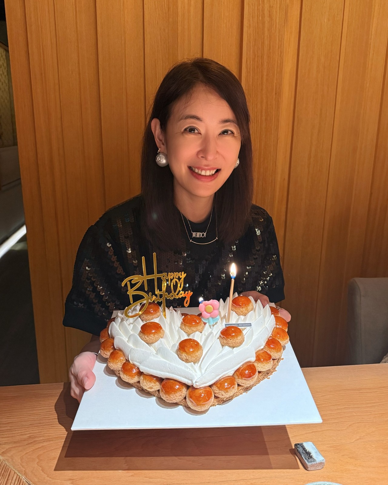 賈永婕「突一刀剪去長髮」全新模樣曝光！網一看驚喊：「51歲像21歲...」