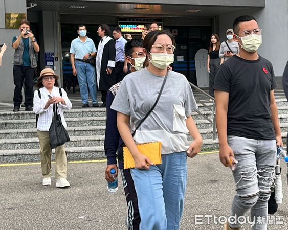 輾斃女大生！客運公司強調「不可能只賠30萬」　家屬下秒「接到私訊金額」氣炸：死者很賤嗎