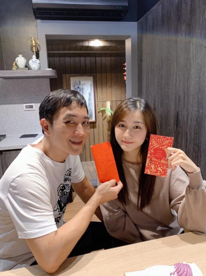 最佳前妻！方文琳離婚19年「前夫依舊牽掛」　當女兒面「大讚她是專業女神」