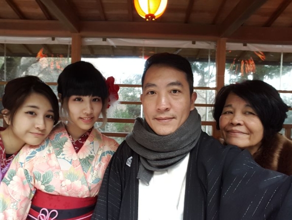 最佳前妻！方文琳離婚19年「前夫依舊牽掛」　當女兒面「大讚她是專業女神」