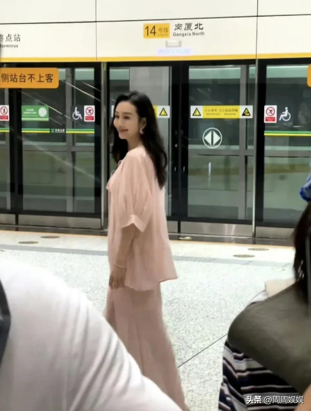 被罵小三多年！資深女星「當年介入影后婚姻」事業陷低潮　近日車站被偶遇「完全看不出已是人母」