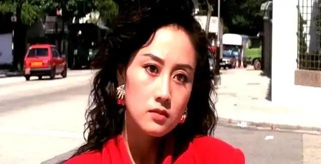 被控小三上位！63歲美艷女星「為愛消失33年」不再復出　如今63歲「被拍暴瘦衰老」網嘆：值得嗎？