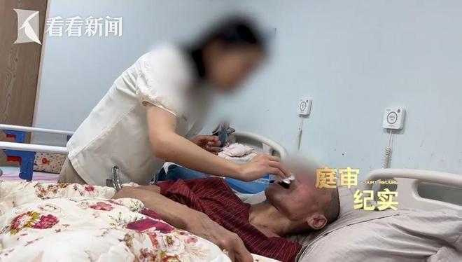 每月退休金有3.5萬！84歲老翁「請看護照顧」　2年後子女驚覺「退休金全被轉走」看護卻拿出一張紙