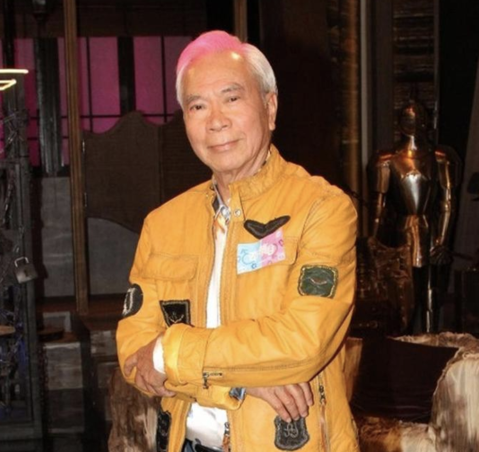 承諾出獄就結婚！74歲資深男星「被爆小36歲女友失聯」　被拍到「獨自現身聚餐」婚期全說了