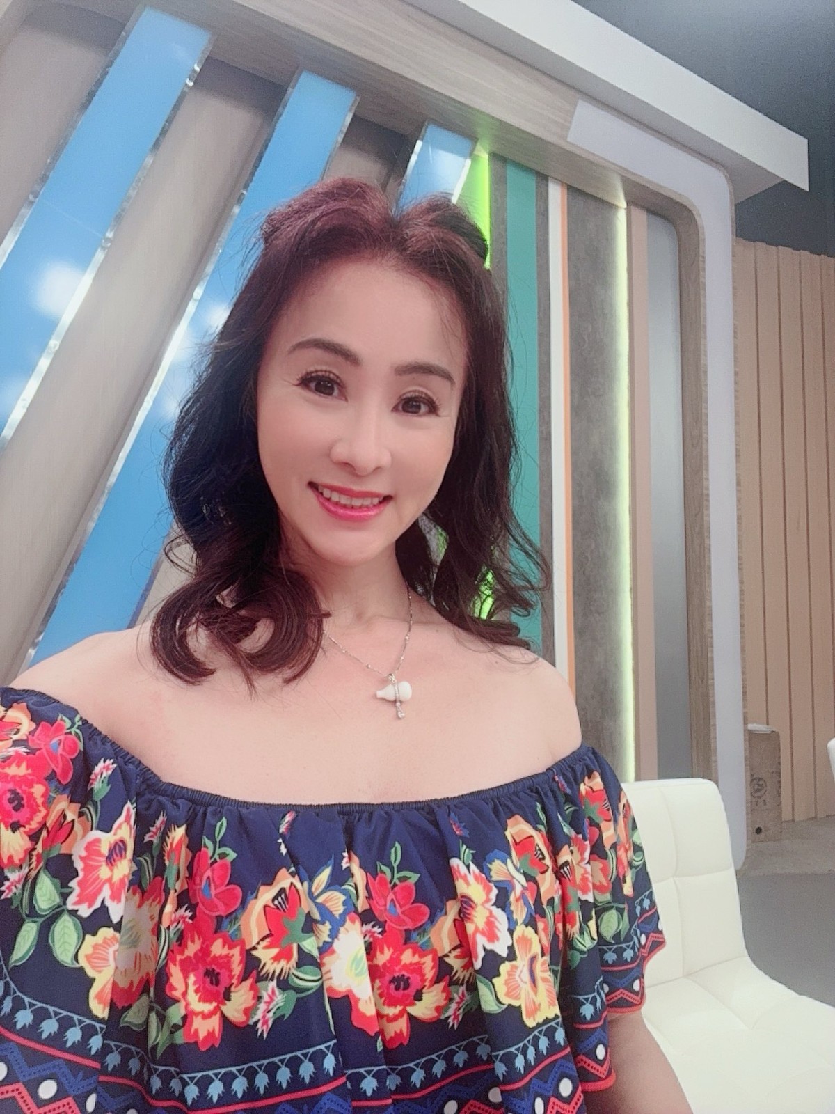 本土女星媽重摔！緊急住院「粉碎性骨折開刀」　出現幻覺「好多小朋友跑來跑去」她心疼趕赴醫院