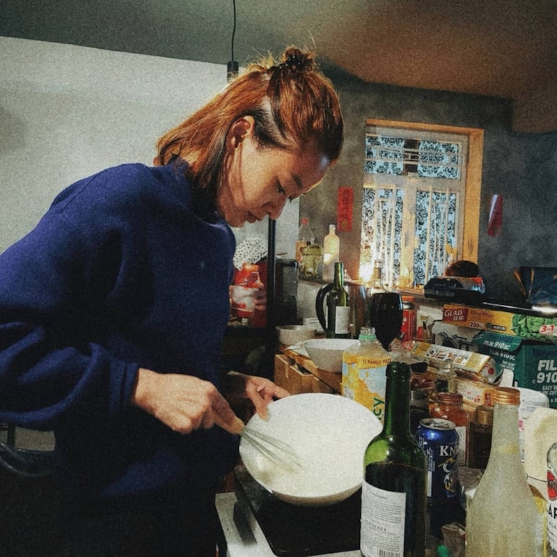 演藝圈太難混！昔日女星「轉行開咖啡廳、賣便當」　獨自備料烹飪「曝每日賺不到4000元」