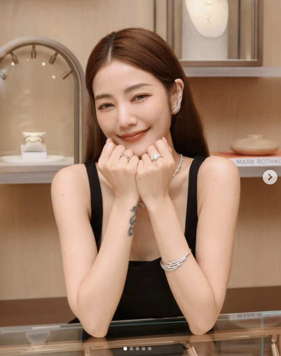 看不出年紀！台灣女星「不科學逆齡美貌」登上國際　又長一歲「凍齡美貌再進化」網全暈：根本是少女