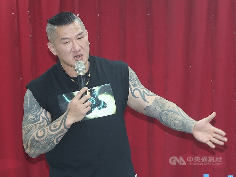 舔共失敗要回台灣了！館長哭訴「為中國賠掉400萬」：說不難過都假的