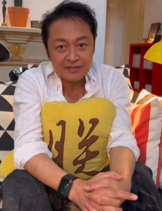 家暴田麗離婚！63歲影帝二度離婚「擁小26歲新歡」　女方起底「身分驚人」大讚：前妻都不懂珍惜