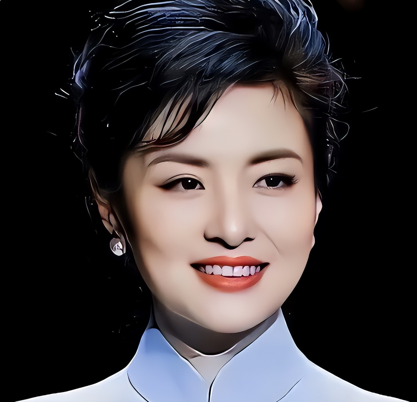 被酸愛財如命！57歲資深女星「拋棄初戀尪嫁富商」　默默承受攻擊「多年後真相曝光」網嘆：她是對的...