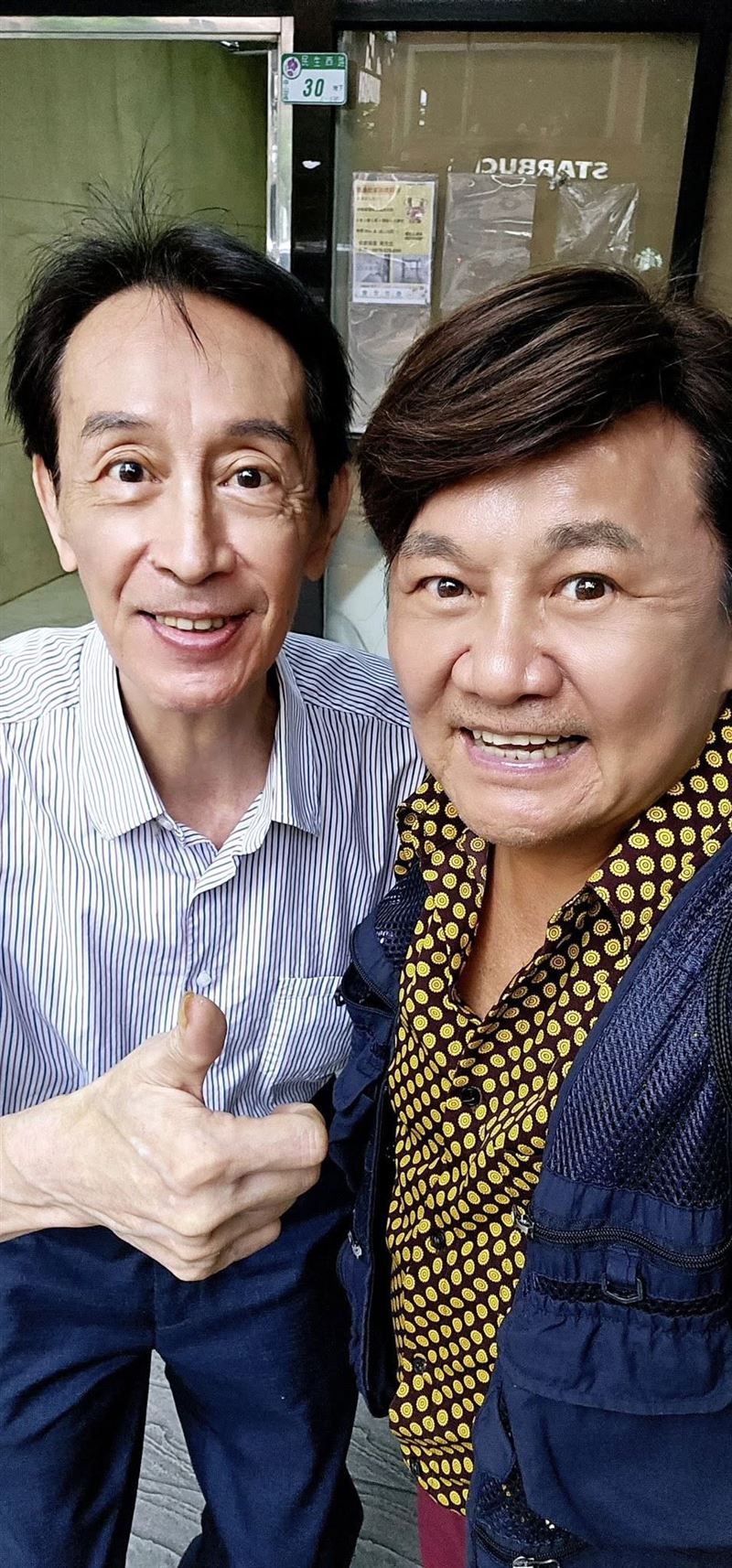 早年擁上億房產！73歲大咖老戲骨「台北街頭被認出」　親自擺攤叫賣「親切又凍齡」網讚：令人尊敬