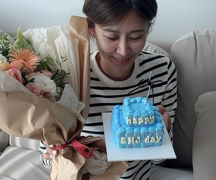 兒子敗血症過世5年！41歲資深女星「宣布懷孕9個月了」　曬全家福照「1亮點全網鼻酸」