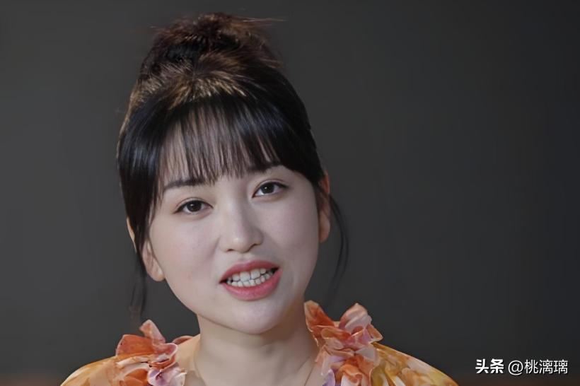 大談差19歲姐弟戀！大咖女星「與鮮肉男友遊樂園約會」　甜蜜黏緊緊卻被酸「像母子出遊」